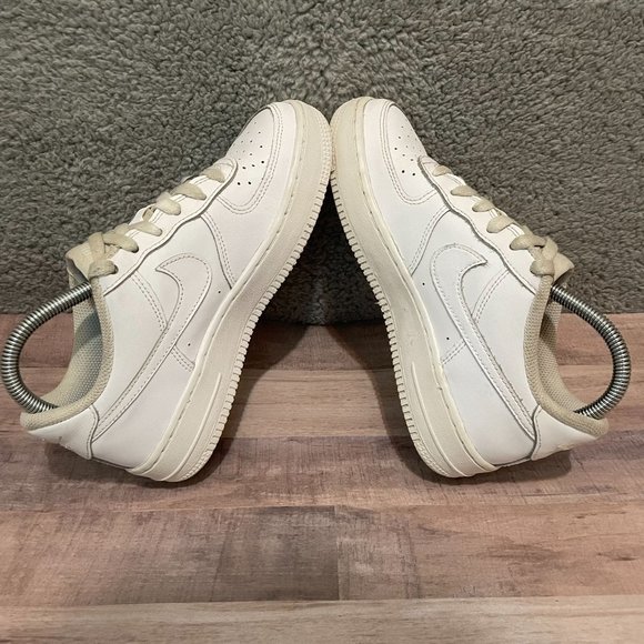 Nike Air Force 1 Low LE Triple White (GS) DH2920-111 Size 4.5Y SHIPS ASAP - Picture 5 of 8